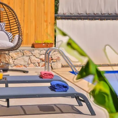 Private Pool,luxury,full Furnished-orange * Bezirgan